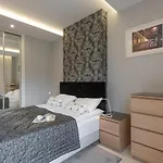 White Pearl Apartment
