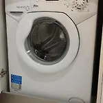 White Pearl Apartment *