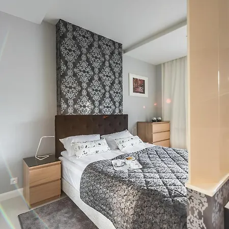 Апартаменты White Pearl & Free Parking *