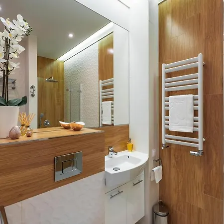 Апартаменты White Pearl & Free Parking *